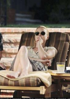 Emily VanCamp feet photo thumbnail