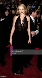 Emily Watson feet photo thumbnail