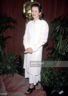 Emily Watson feet photo thumbnail