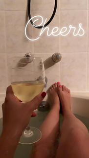 Emily Wears feet photo 18