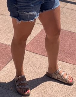 Emily Wears feet photo 18