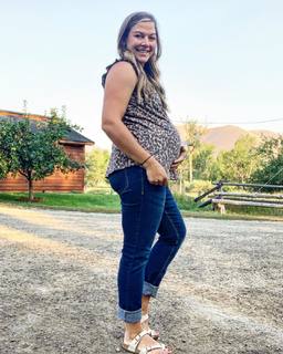Emily Wears feet photo 19