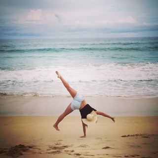 Emily Wears feet photo 12