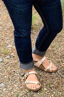 Emily Wears feet photo 7