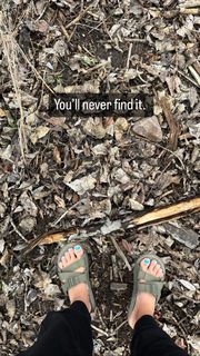 Emily Wears feet photo 9