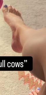 Emily Wears feet photo 7