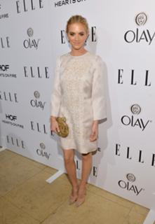 Emily Wickersham feet photo thumbnail