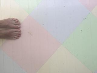 Emily Wickersham feet photo thumbnail