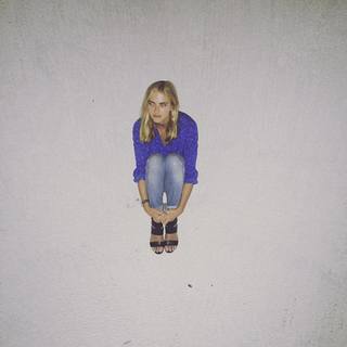 Emily Wickersham feet photo thumbnail