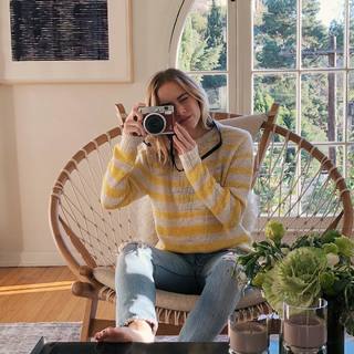 Emily Wickersham feet photo thumbnail