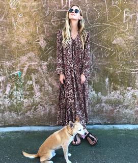 Emily Wickersham feet photo thumbnail