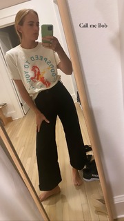 Emily Wickersham feet photo thumbnail