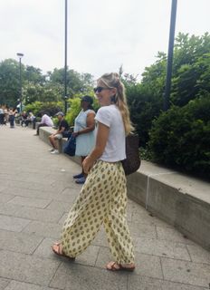 Emily Wickersham feet photo 4