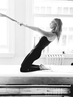 Emily Wickersham feet photo 2
