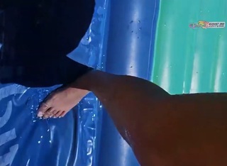 Emily Xuechun Zhang feet photo thumbnail