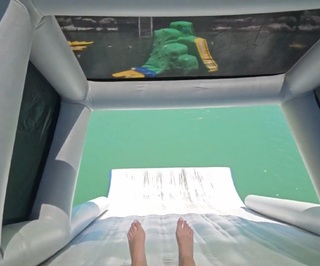 Emily Xuechun Zhang feet photo thumbnail