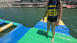 Emily Xuechun Zhang feet photo thumbnail