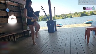 Emily Xuechun Zhang feet photo thumbnail