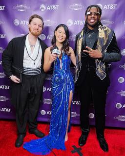 Emily Xuechun Zhang feet photo thumbnail