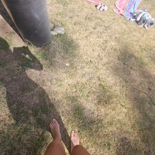 Emily Xuechun Zhang feet photo thumbnail