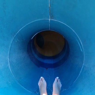 Emily Xuechun Zhang feet photo thumbnail