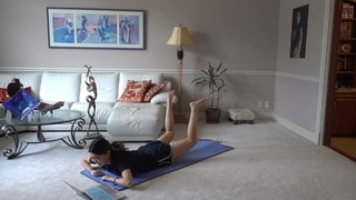 Emily Xuechun Zhang feet photo thumbnail