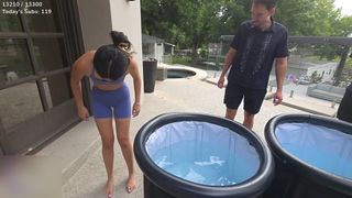 Emily Xuechun Zhang feet photo thumbnail