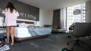 Emily Xuechun Zhang feet photo thumbnail