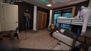 Emily Xuechun Zhang feet photo thumbnail