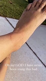 Emily Zeck feet photo 17