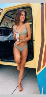Emily Zeck feet photo 17