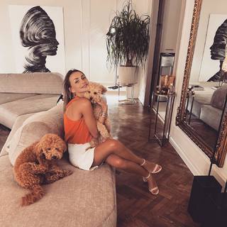 Emina Jahović feet photo 15