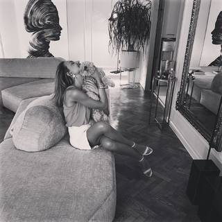 Emina Jahović feet photo 12