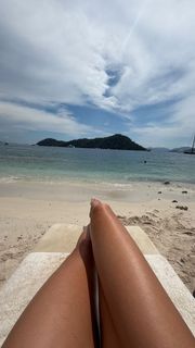 Emina Jahović feet photo 1