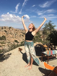 Emma Bell feet photo 18
