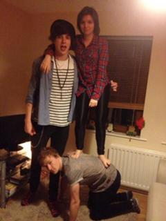Emma Blackery feet photo thumbnail
