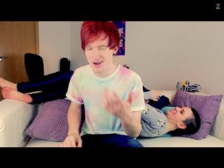 Emma Blackery feet photo thumbnail