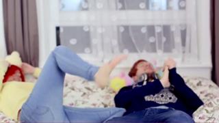 Emma Blackery feet photo thumbnail
