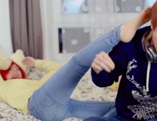 Emma Blackery feet photo thumbnail