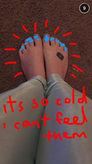Emma Blackery feet photo thumbnail