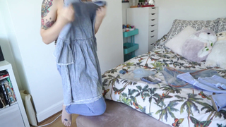 Emma Blackery feet photo thumbnail