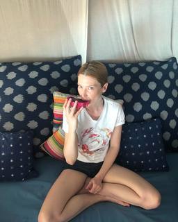 Emma Booth feet photo 4
