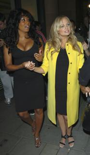 Emma Bunton feet photo thumbnail