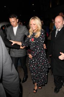 Emma Bunton feet photo thumbnail