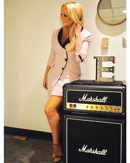Emma Bunton feet photo thumbnail