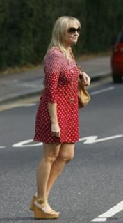Emma Bunton feet photo thumbnail