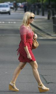 Emma Bunton feet photo thumbnail