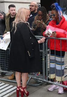 Emma Bunton feet photo thumbnail