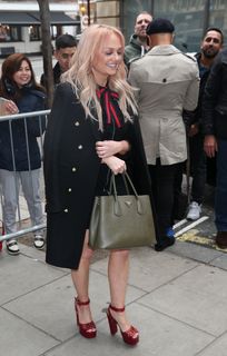 Emma Bunton feet photo thumbnail