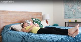 Emma Chamberlain feet photo thumbnail